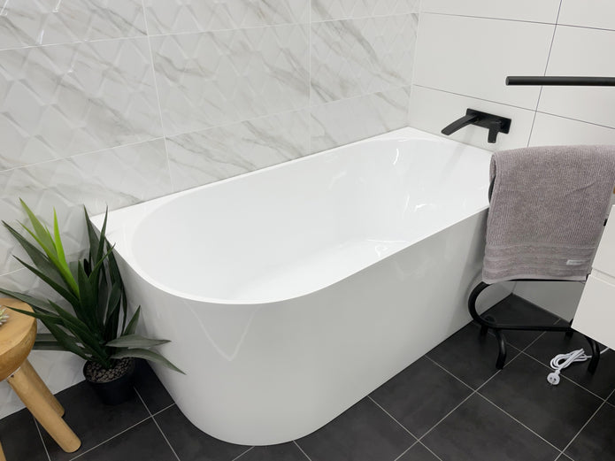 Auris Corner Back to Wall Bathtub